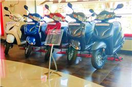 Bike, scooter sales July 2023: Honda closes gap to Hero