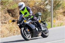 Triumph Daytona 660 spotted; appears production-ready