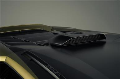 Lamborghini Huracan Sterrato roof-mounted air intake