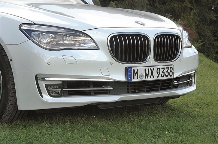 BMW 7 series 2012 F01/02 (2012 - 2015) reviews, technical data, prices