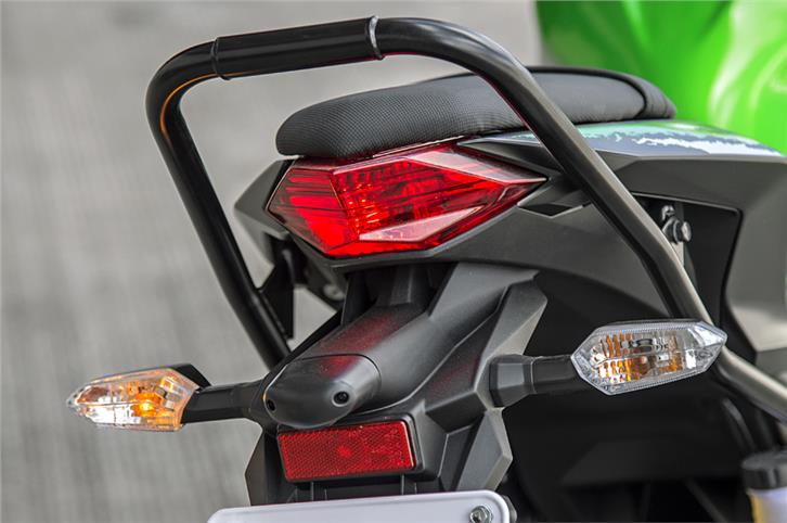 Ingen måde Brandmand Sørge over 2018 Kawasaki Ninja 300 review, test ride | Autocar India