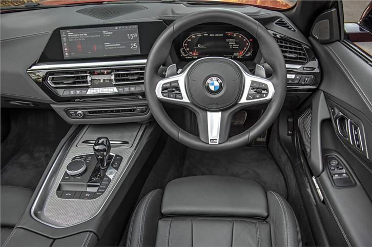 https://cdni.autocarindia.com/Utils/ImageResizer.ashx?n=https://cdni.autocarindia.com/ExtraImages/20190508031225_2019-BMW-Z4-interior.jpg&w=726&h=482&q=75&c=1