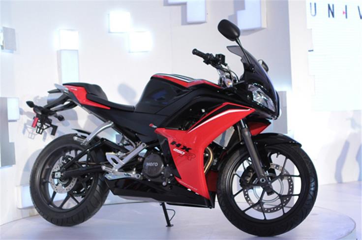 Hero&#8217;s fourth new launch of the year will be the HX250R sports bike. While its twin headlights may have a hint of Honda to them, the bike has been fully designed by Hero.
