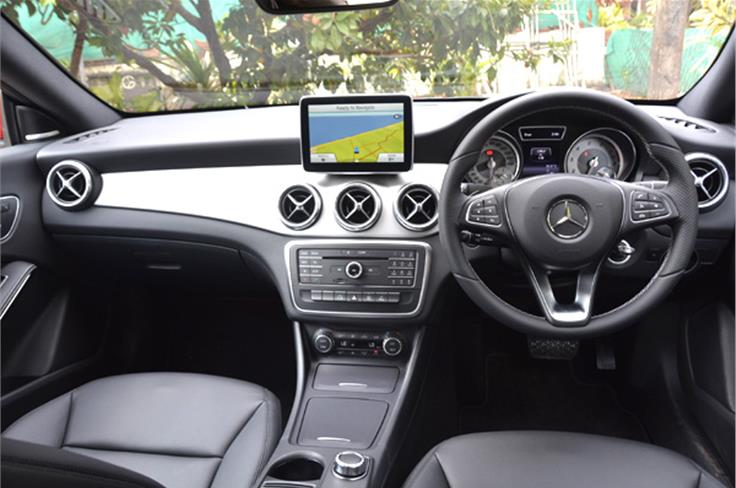 The dashboard is very similar to the one in the A-class, with the same excellent turbine-like air-con vents, wide sweeping dashboard and sporty dials.