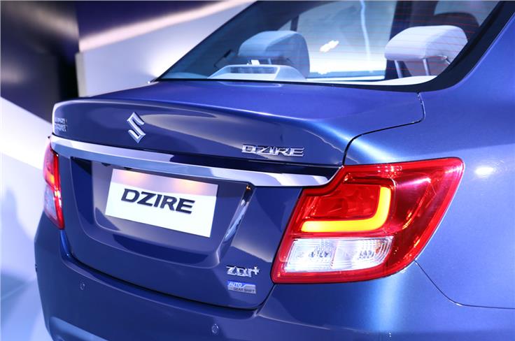 Boot lid features a neatly integrated spoiler element. Tail-lamps feature LED inserts.