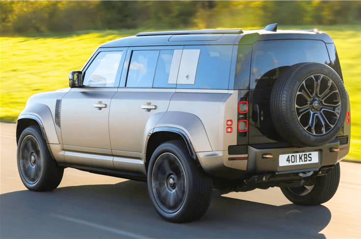 Land Rover Defender Octa Edition One rear tracking 