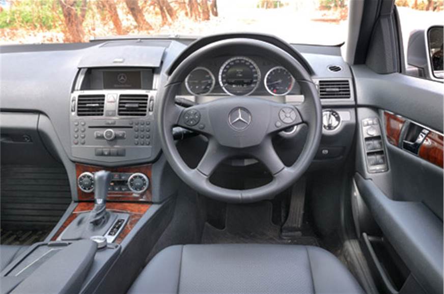 2010 Mercedes Benz C Class Interior