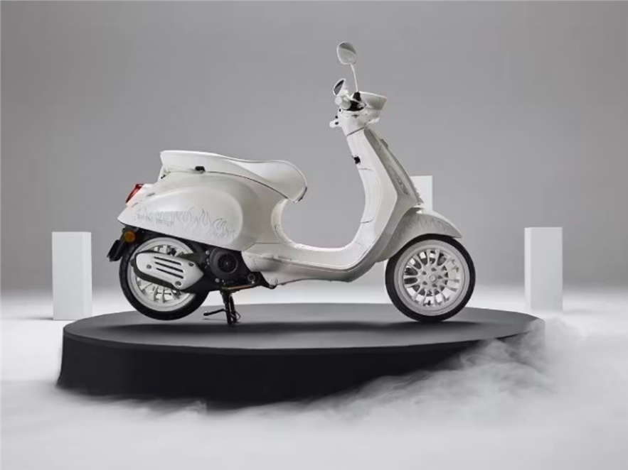 Justin Bieber X Vespa First Look [Limited Edition Scooter]