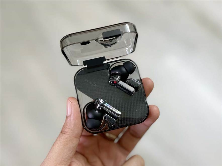 Nothing ear (1) Review: Best sound quality, premium built under 7K budget –  India TV