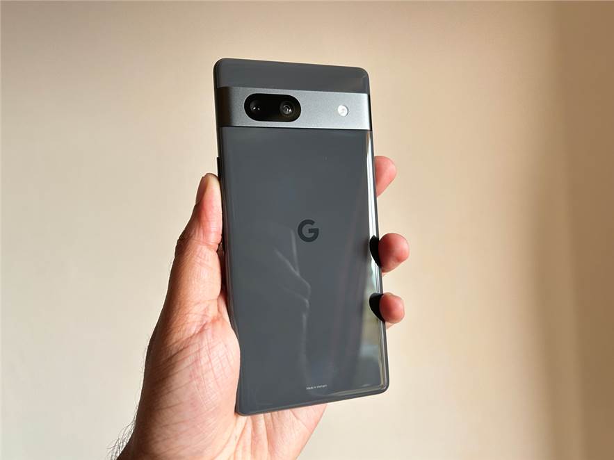 Pixel 7a review: Google mixes good and affordable in one phone - India Today