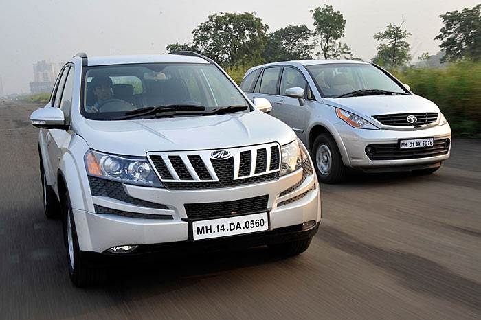 Mahindra XUV500 vs Tata Aria 4x2  