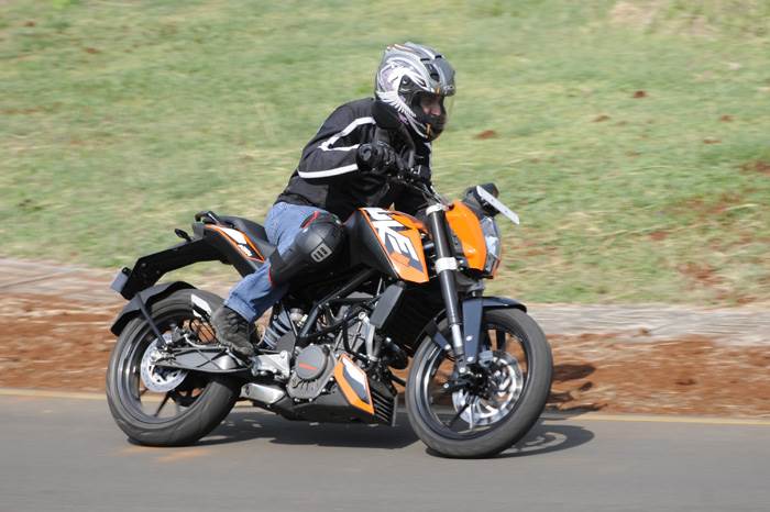 KTM Duke 200 review, first ride