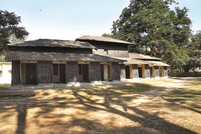 Discover India: Santiniketan