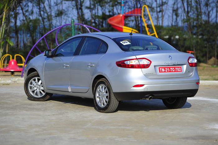 Renault Fluence E4 D review, test drive