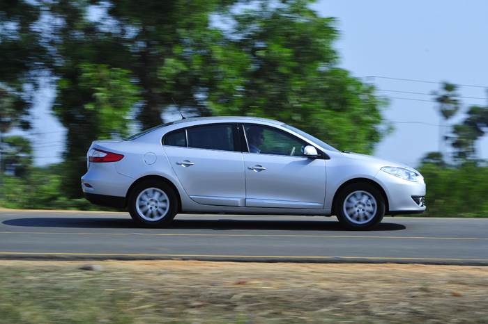 Renault Fluence E4 D review, test drive