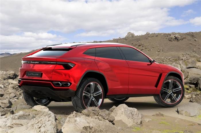 Lamborghini Urus SUV revealed