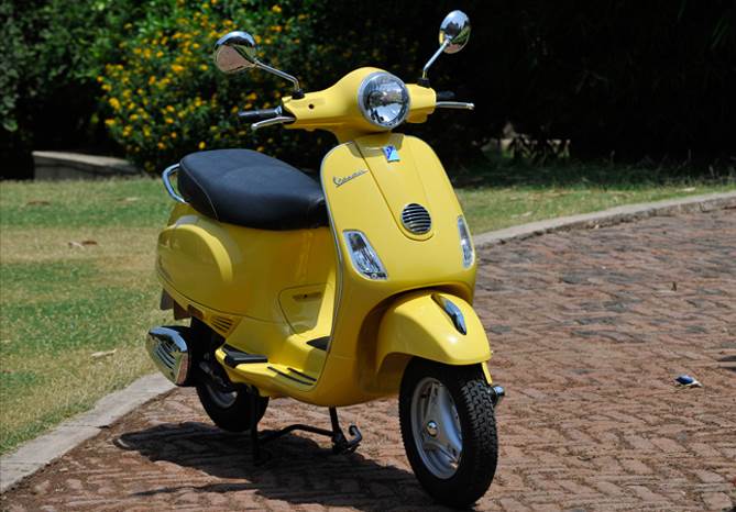 Vespa LX125 review, test ride