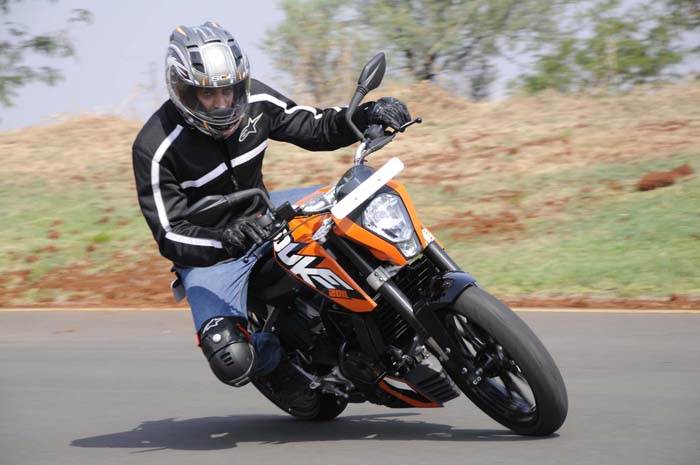 KTM 200 Duke review, test ride