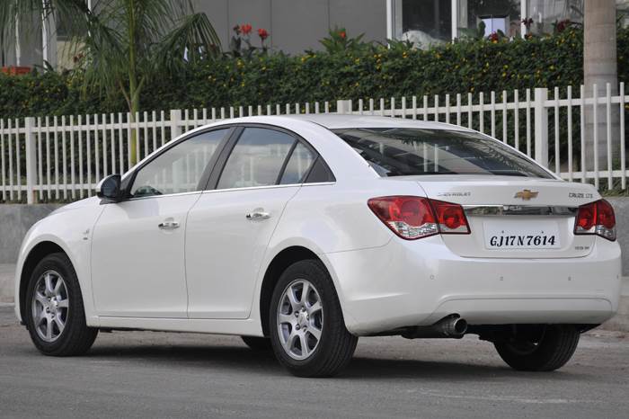 New Chevrolet Cruze review, test drive and video