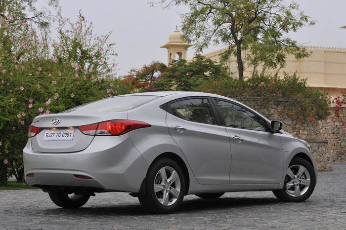 New Hyundai Elantra review, test drive and video