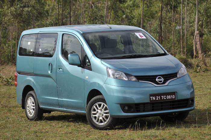 Nissan Evalia vs Toyota Innova