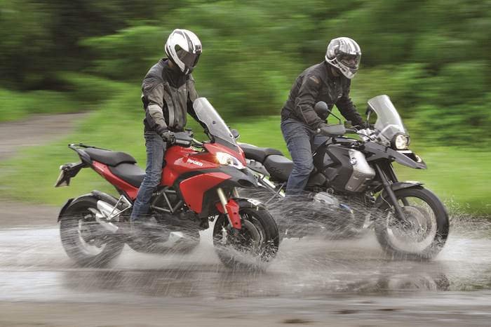 Ducati Multistrada 1200 vs BMW R 1200 GS 