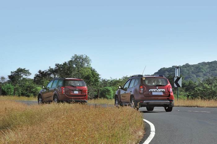 Renault Duster vs Mahindra XUV500 