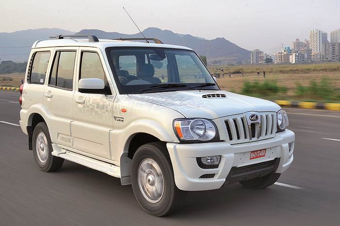 Tata Safari Storme vs Mahindra Scorpio