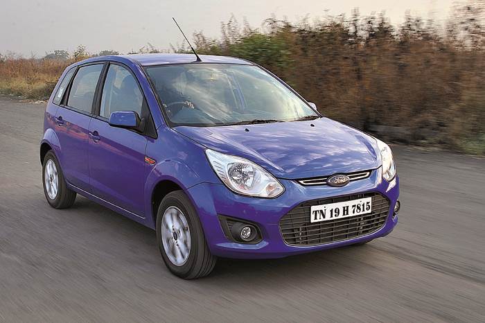 Chevrolet Sail U-VA vs Maruti Swift vs Ford Figo 