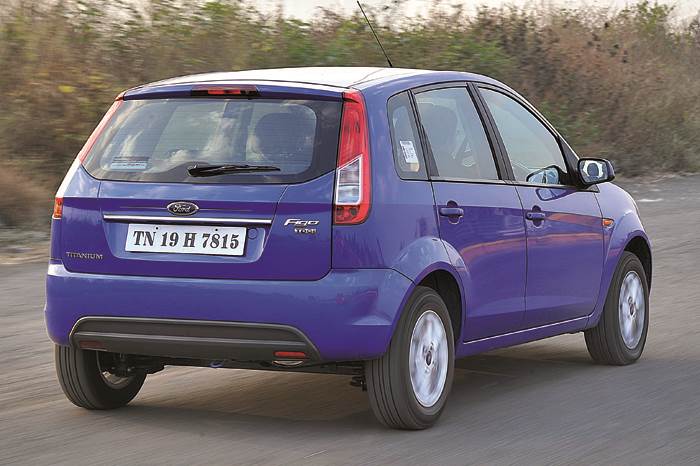 Chevrolet Sail U-VA vs Maruti Swift vs Ford Figo 