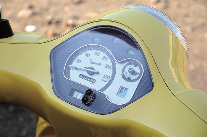 Vespa LX 125 vs Yamaha Ray