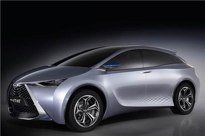 Toyota shows six-seater hybrid concept at Shanghai
