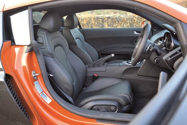 2013 Audi R8 V10 review, test drive