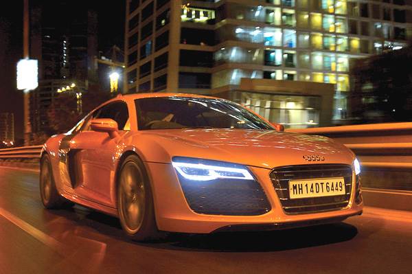 2013 Audi R8 V10 review, test drive