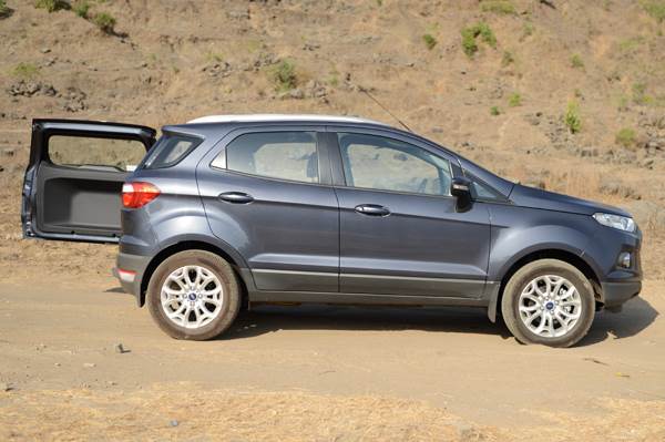 Ford EcoSport vs Renault Duster