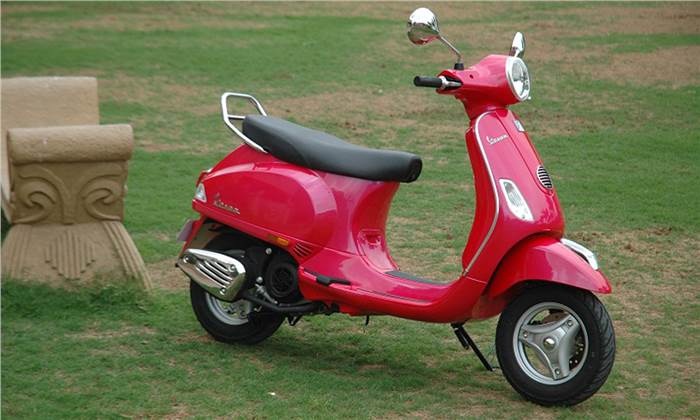 New Vespa VX 125  review, test ride