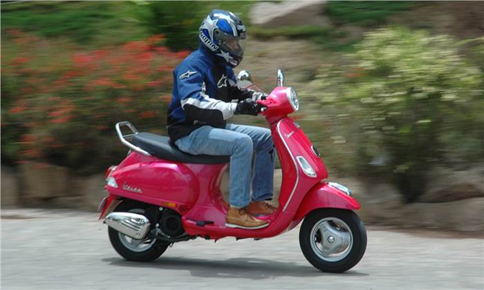 New Vespa VX 125  review, test ride