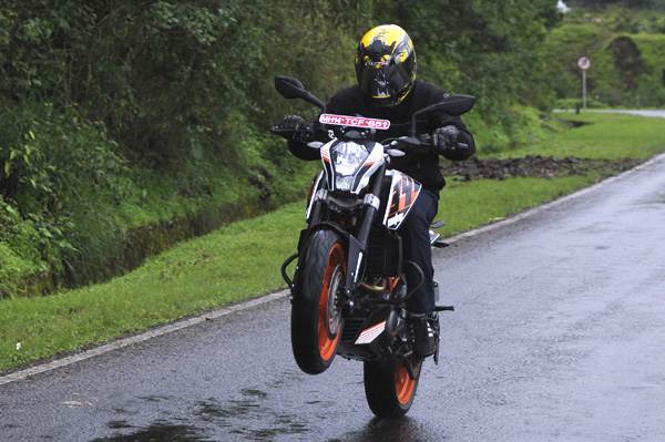 KTM 390 Duke India review, test ride