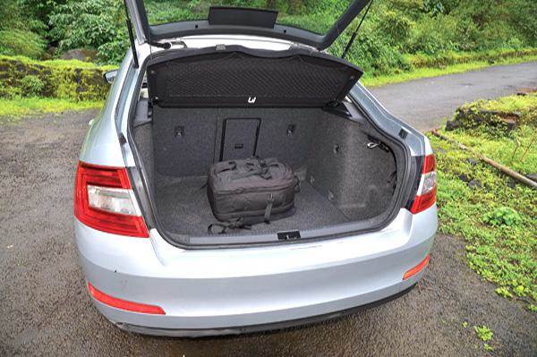 New Skoda Octavia 2.0 TDI, 1.4 TSI manual review, test drive