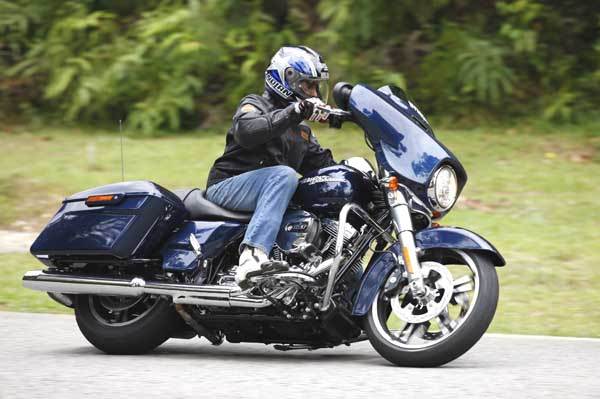 Harley-Davidson Street Glide review, test ride - Page 2 | Autocar India