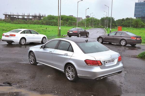 Mercedes Benz E 250 CDI vs Jaguar XF 2.2D vs Audi A6 2.0TDI vs BMW 520d