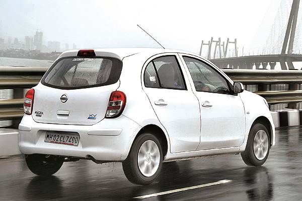 Nissan Micra Active vs Maruti Wagon R vs Ford Figo 