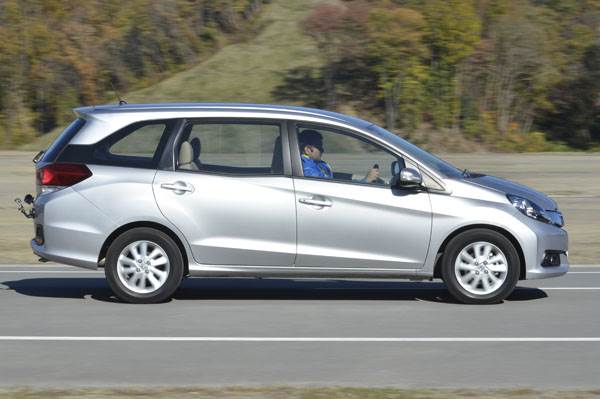 2013 New Honda Mobilio MPV review