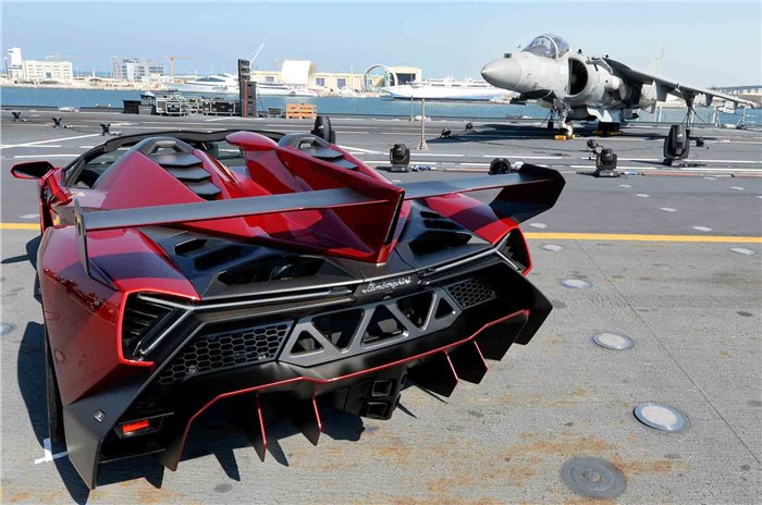 Lamborghini Veneno Roadster debuts at Abu Dhabi | Autocar India