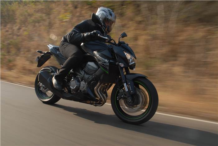 New Kawasaki Z800 review, test ride