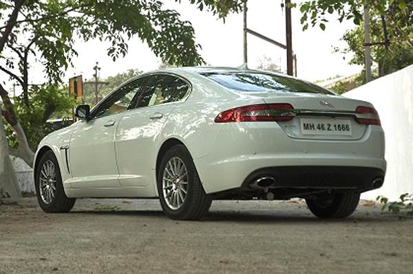 Jaguar XF 2.0-litre petrol review, test drive