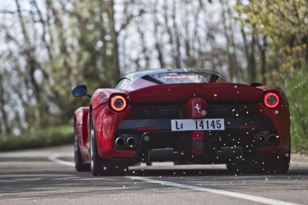 LaFerrari review, test drive