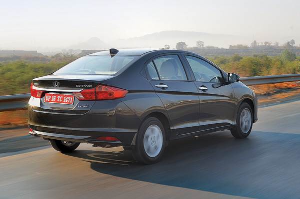 Honda City petrol vs Fiat Linea T-Jet comparison