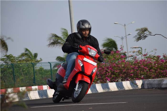 Suzuki Lets review, test ride