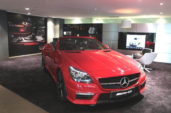 Mercedes to enhance showroom experience